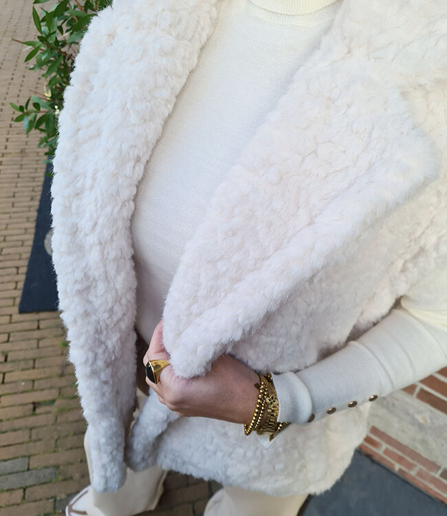 Azzurro Oversized Fluffy Gilet Crème