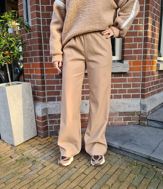 Azzurro Lederlook Broek Stretch Band Camel