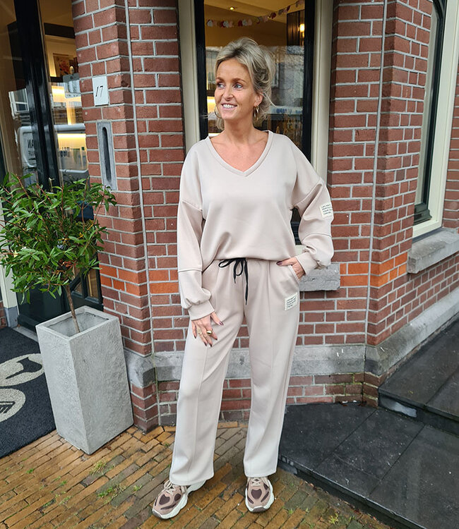 2-Delige Comfyset VHALS embleem Beige