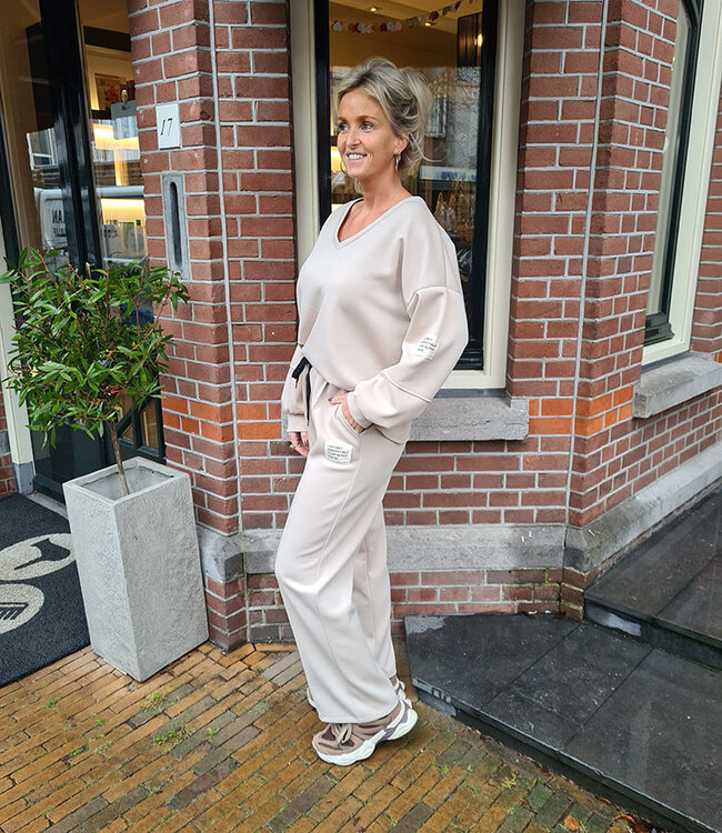 2-Delige Comfyset VHALS embleem Beige