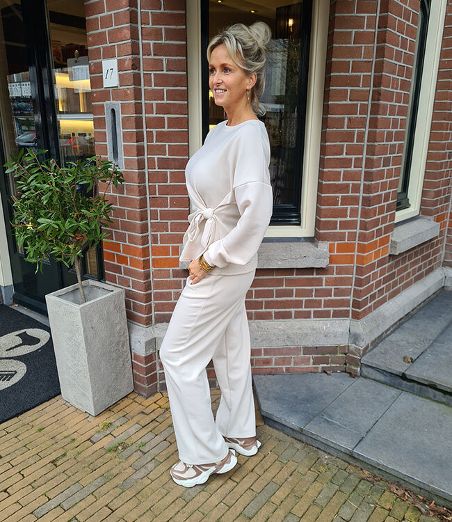 2- Delige Comfyset met Strik Crème