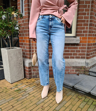 COJ Beth Ballon Light Blue Jeans