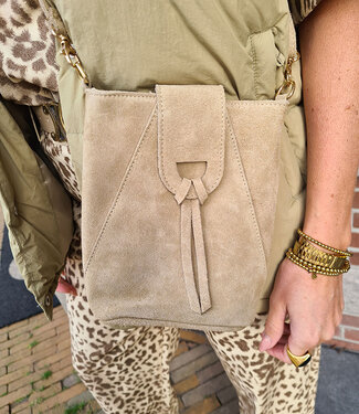 Kendra Small Suede Sand