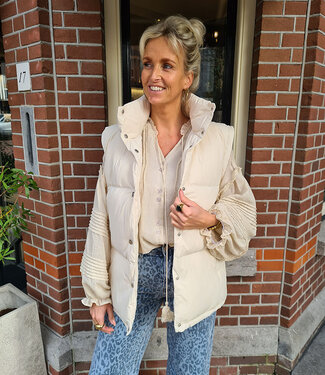 Azzurro Puffer Bodywarmer Crème