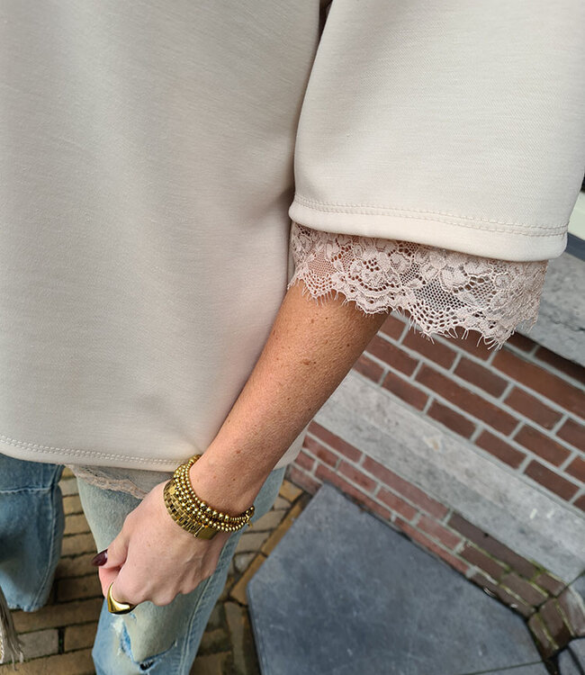 Oversized Tee met Split op Rug Beige