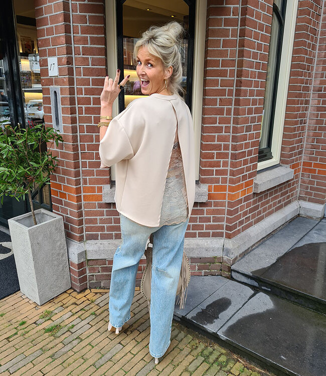 Oversized Tee met Split op Rug Beige