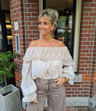 Offshoulder Blouse Broderie Beige