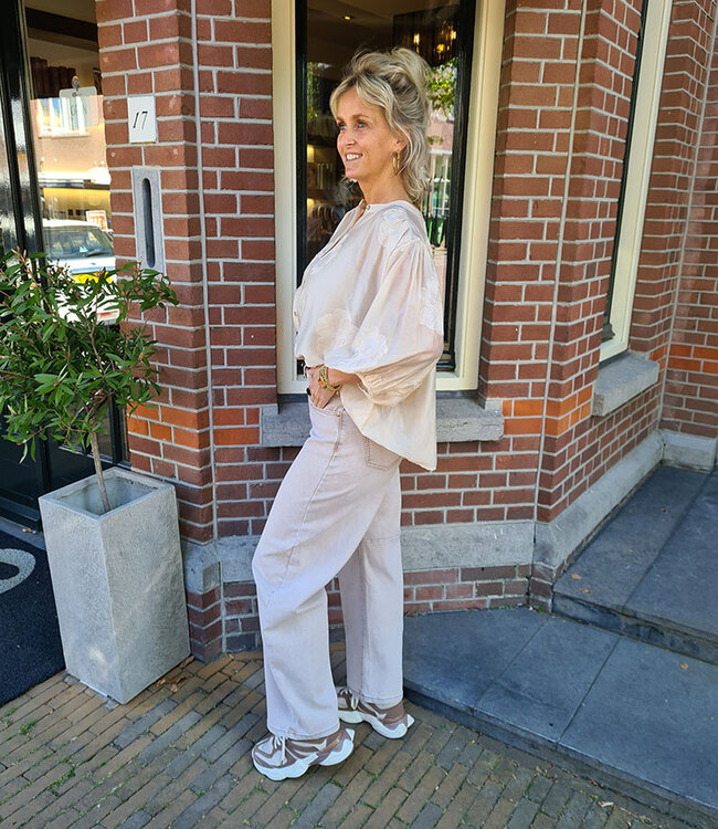 Luxe Blouse met Borduursels Crème/Beige