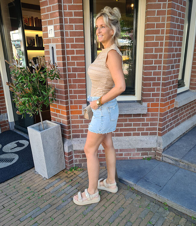 Gesmokte Mouwloze Broderie Top Camel
