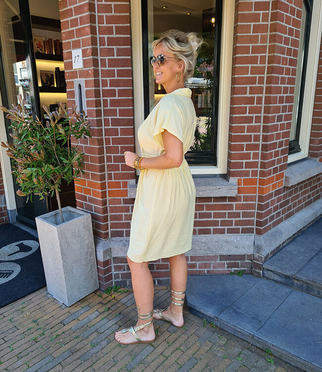 Azzurro Jurkje met Knoopdetail Geel