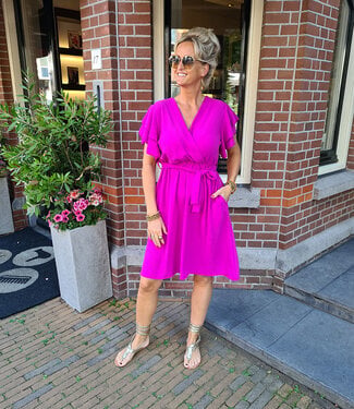 Azzurro Korte Jurk Ruffle Mouwtje Magenta