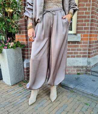 Luxe Silky Ballon Broek Taupe