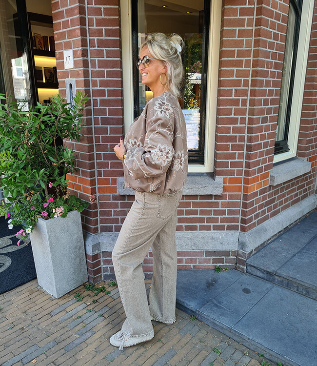 Suedelook Jacket Geborduurd Loafers Taupe