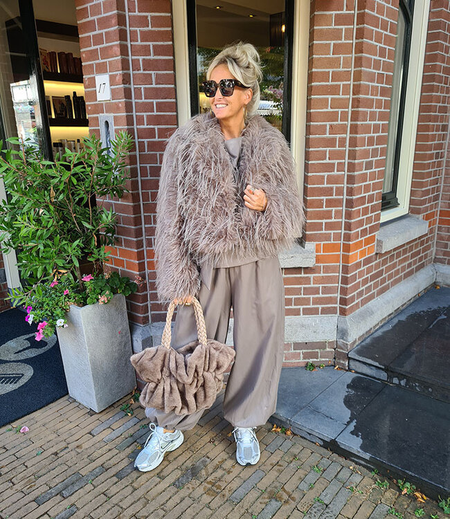 Faux Fur Handtas Gesmokt Taupe