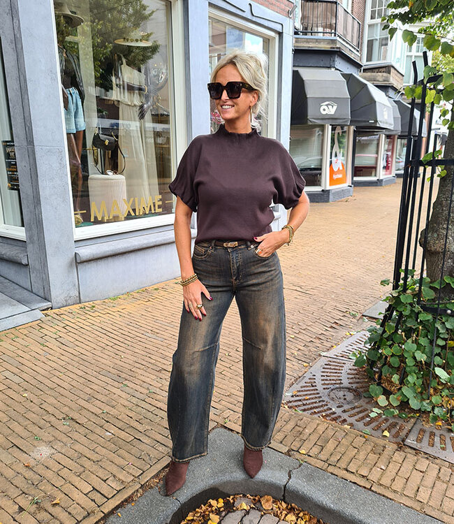 Basic Knit Top Ruffle Donkerbruin