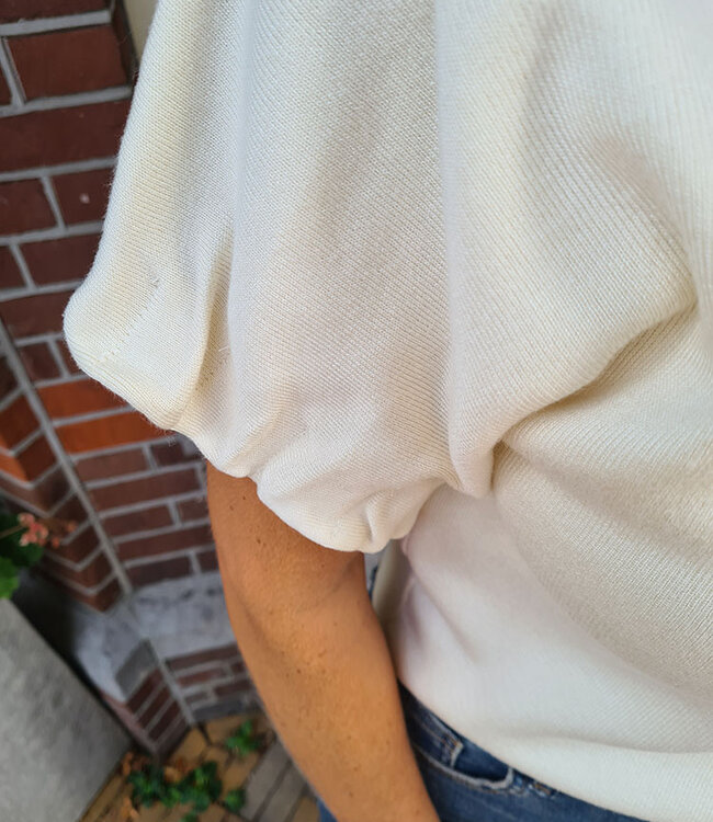 Basic Knit Top Ruffle Crème