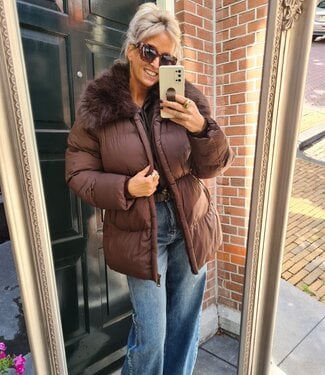 Winterjas Faux Fur Kraag Donkerbruin