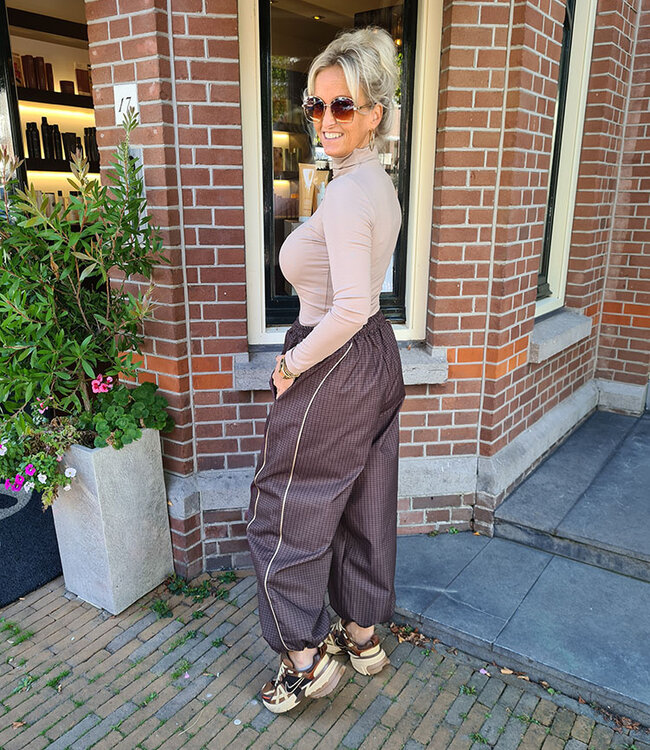 Basic Longsleeve Opstaande Hals Taupe