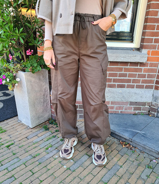 Parachute Broek Armygroen