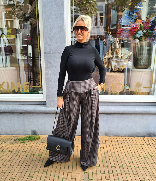 Basic Longsleeve Opstaande Hals Zwart