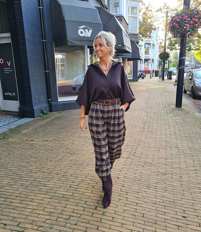 BM Blouse Gesmokte Mouw Jogstof Donkerbruin