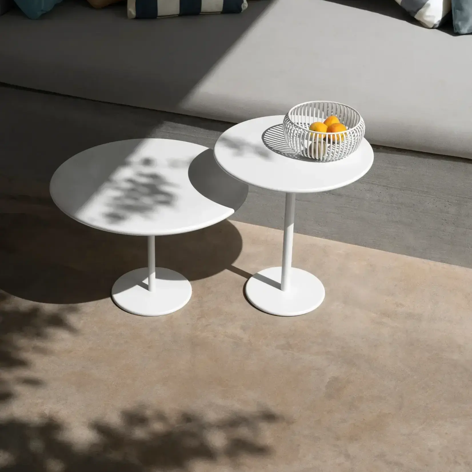 Blomus STAY - outdoor bijzettafel wit dia 50cm