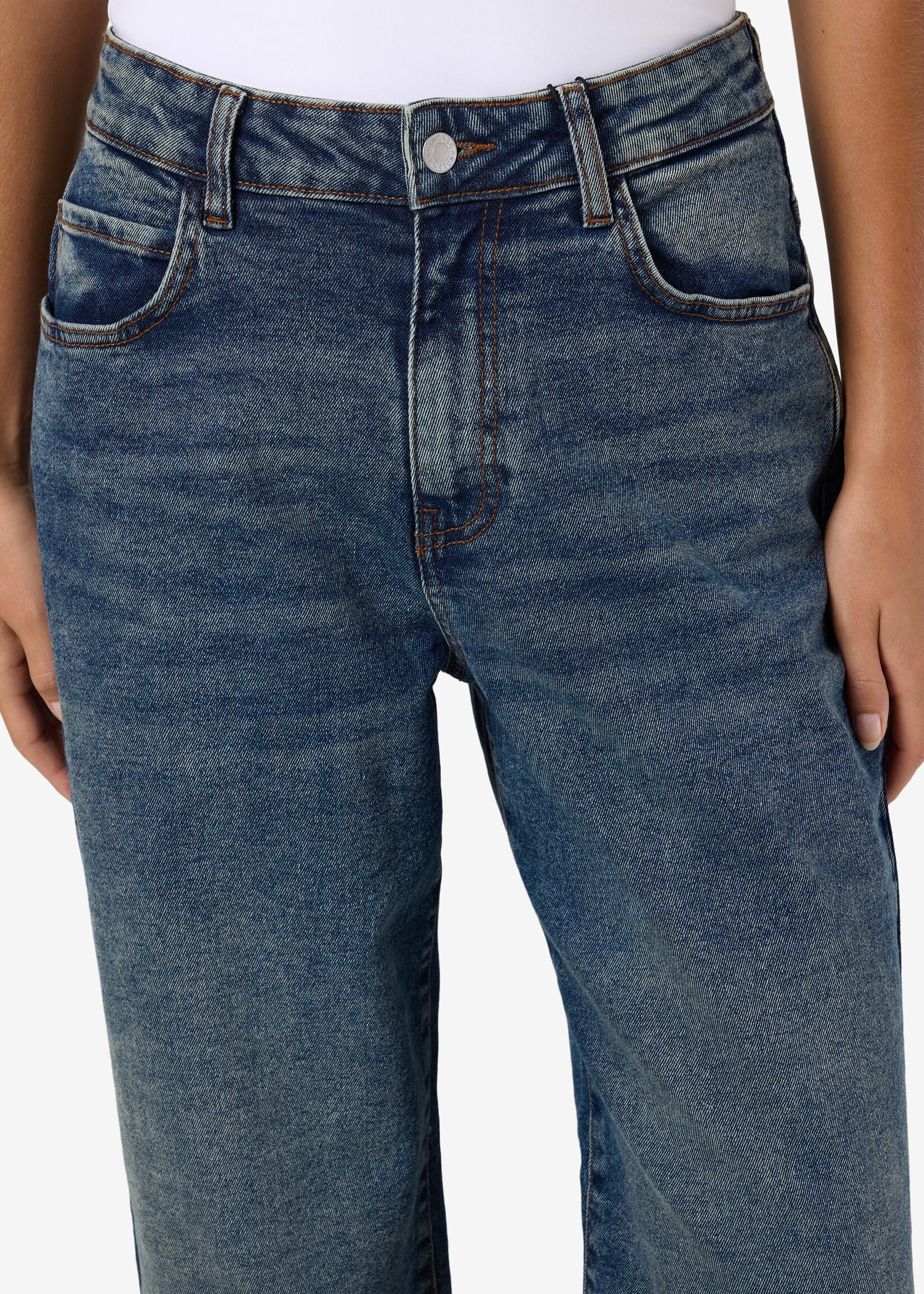 JOSIE WASHED WIDE LEG JEANS