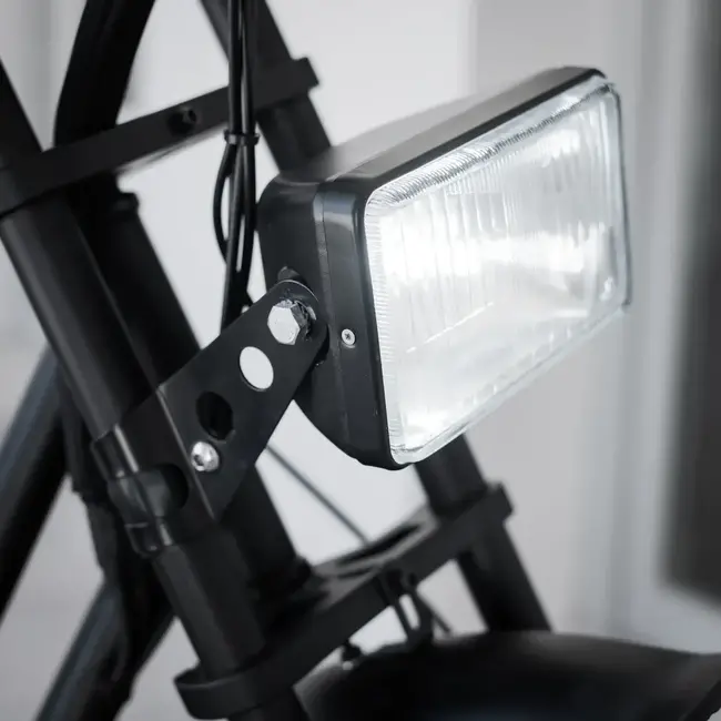 50 Rebels | Koplamp | Motor design | Zwart