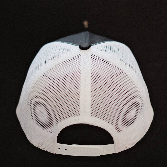 CLUB 204 | Trucker Cap  | Black/white