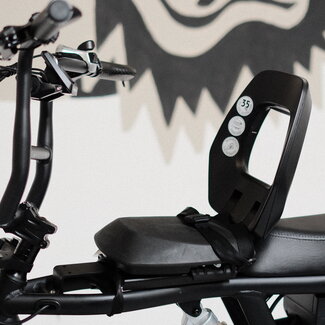 CLUB204 KNAAP Child Seat Bobike + Footpegs  | AMS AMSX BCN RTD |  Aluminum  | Black