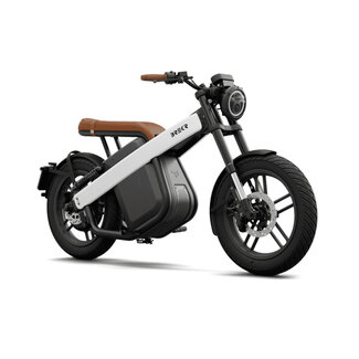 Brekr B4000 | 45km | Pure White | Brown Seat & Grips | 2000wh | 50-70 KM