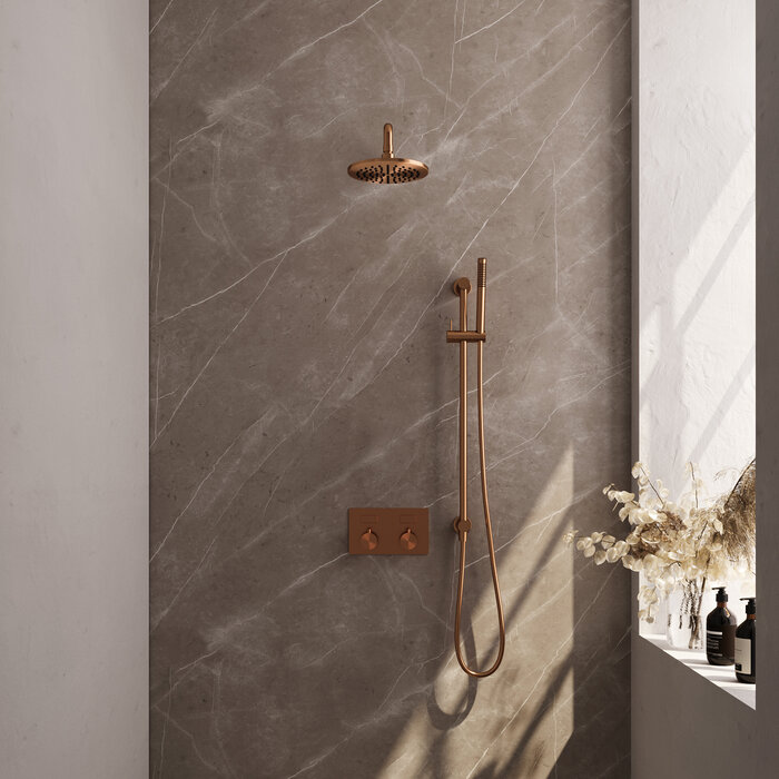 Brauer Koperen thermostatische inbouw regendouche met drukknoppen SET 63 - 20 cm douchekop, gebogen muurarm, handdouche, doucheslang en geïntegreerde glijstang (PVD koper geborsteld)