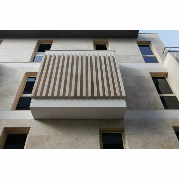 Classic travertin Apulia ivory anticato 20x20x1