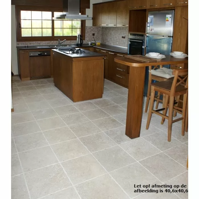 Classic travertin Apulia ivory (beige) anticato 60x60x1,2