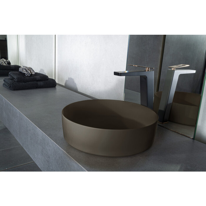 By Goof Solid surface waskom Tess moka