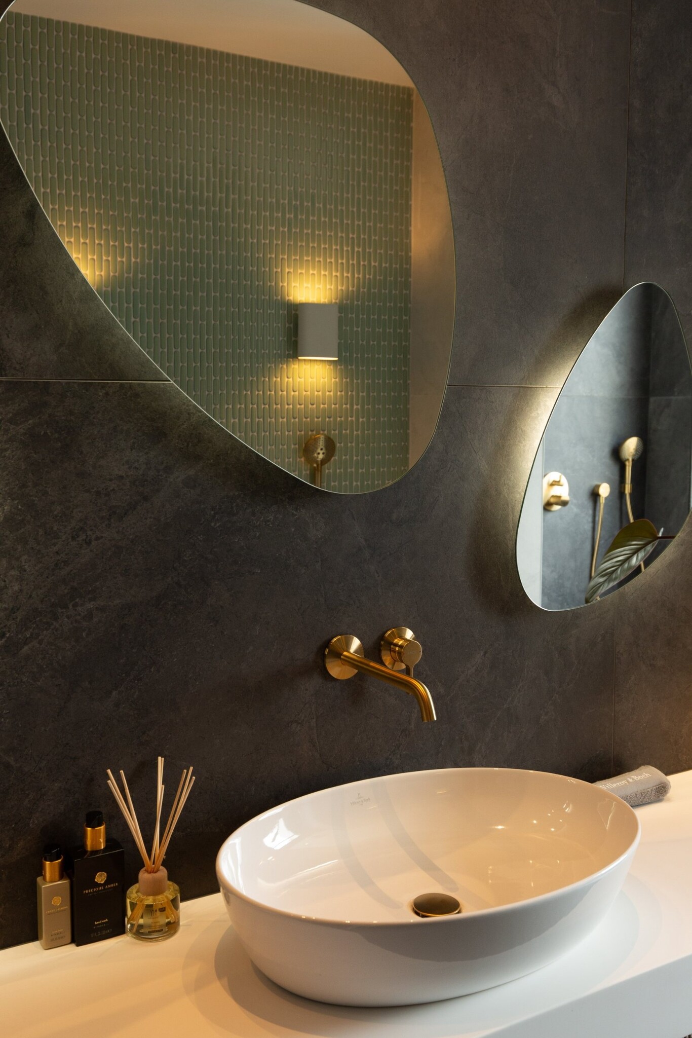 The Mosaic Factory Mozaiek Sevilla Ovalen Vinger Licht Groen 2,3x9,8