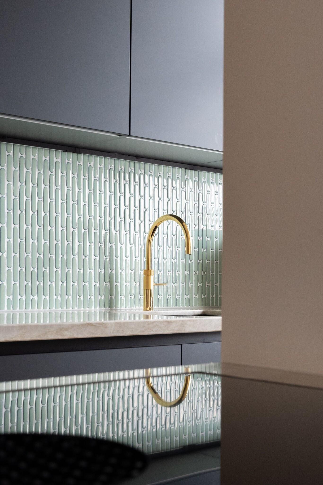 The Mosaic Factory Mozaiek Sevilla Ovalen Vinger Licht Groen 2,3x9,8