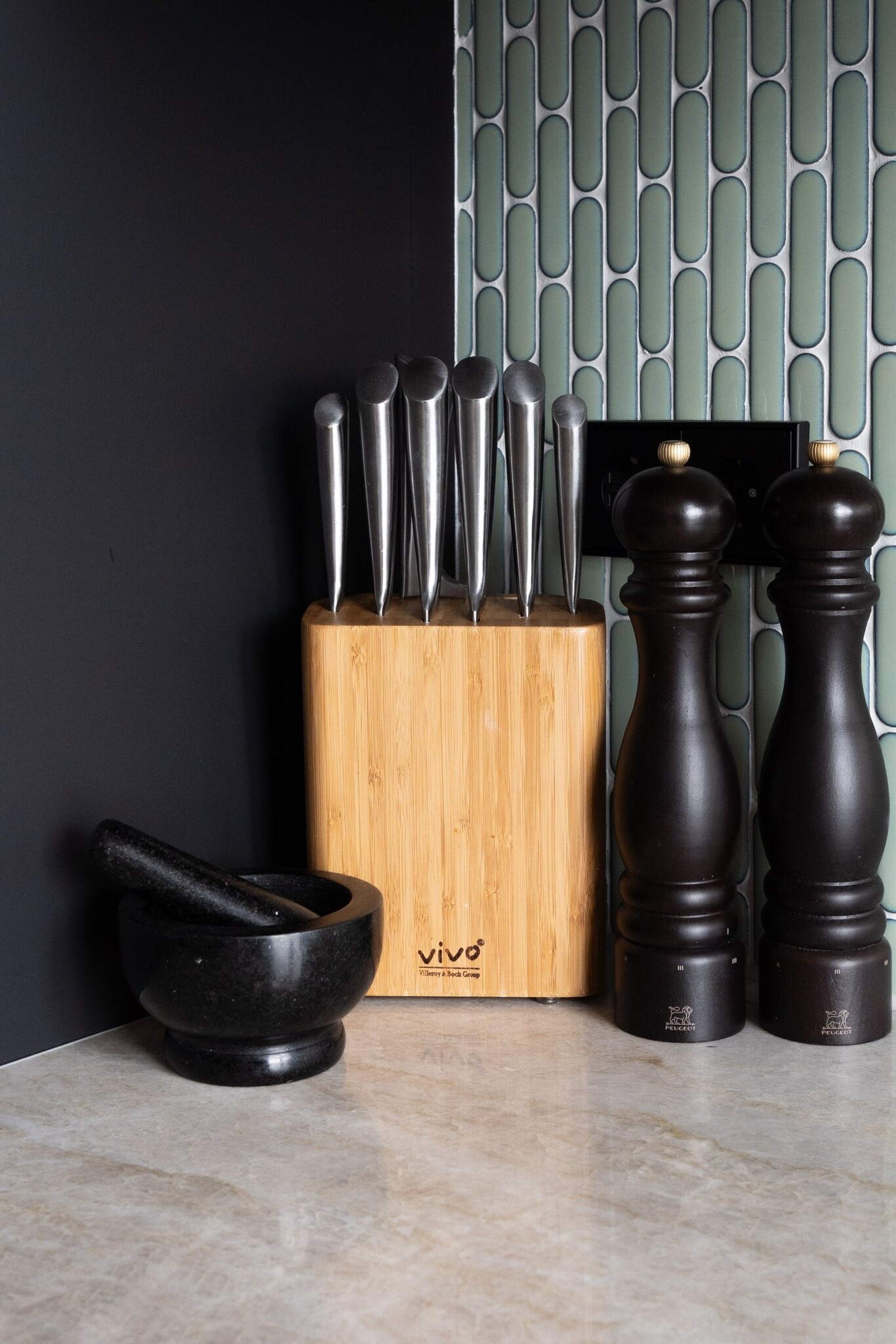 The Mosaic Factory Mozaiek Sevilla Ovalen Vinger Licht Groen 2,3x9,8