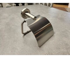 Toiletrolhouder met klep RVS