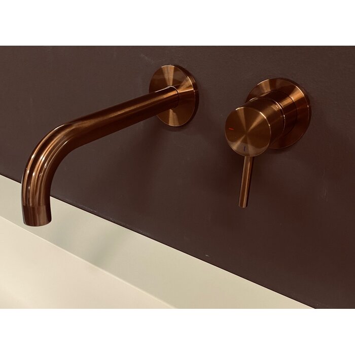 June Dutch Bathroom Inbouw wastafelmengkraan koper PVD met gebogen uitlaat, inclusief inbouwbox