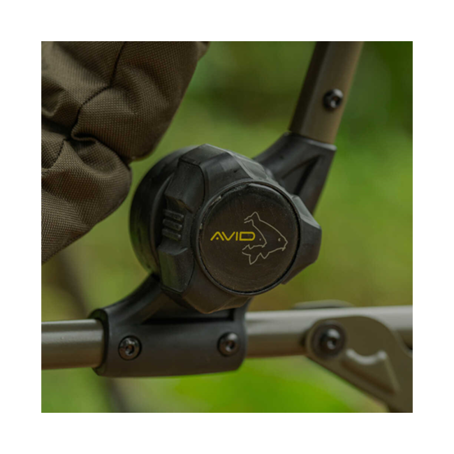 Avid Carp Benchmark Leveltech Hi-Back Recliner Chair