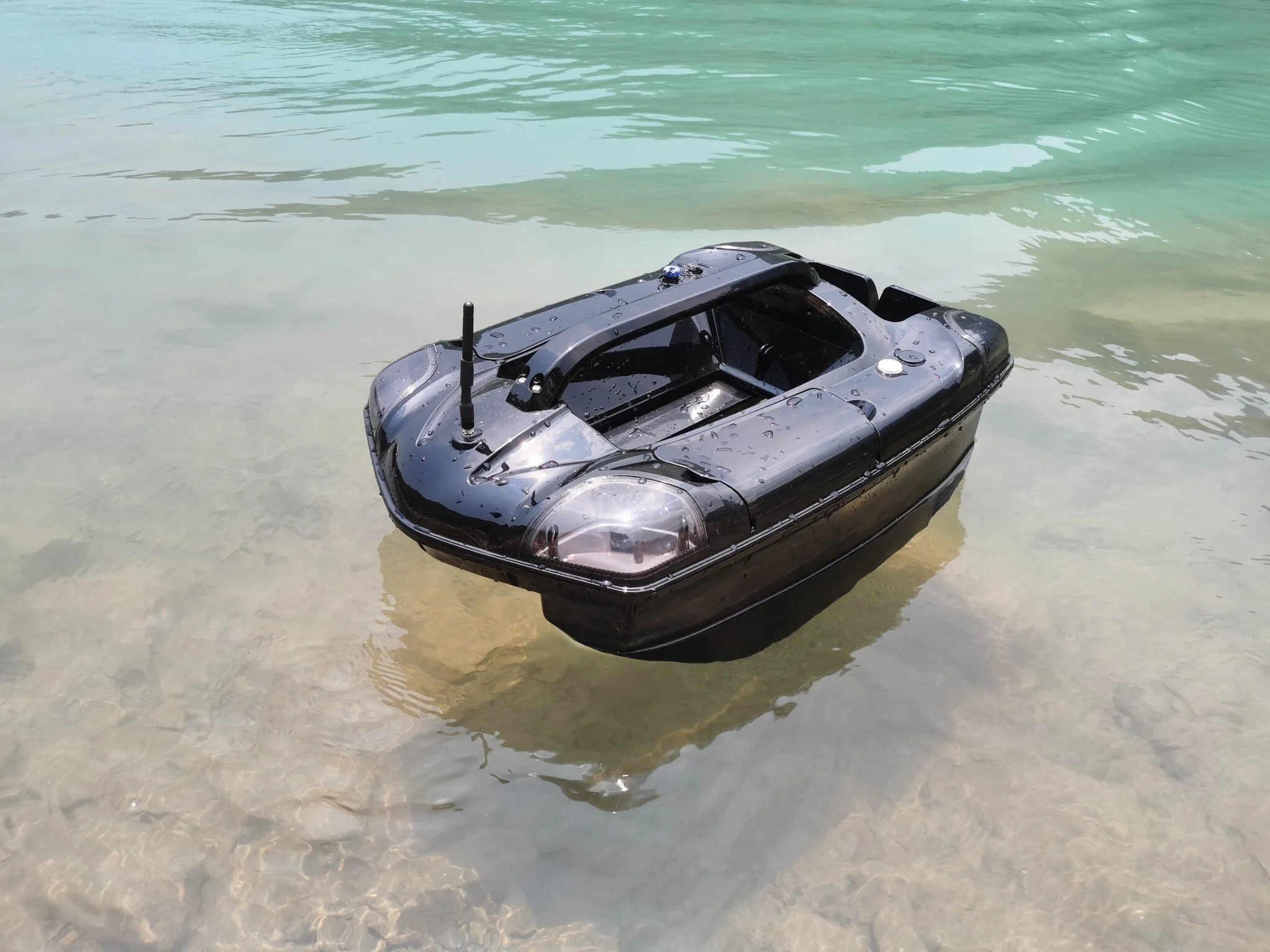 Acheter et comparer un bateau d'alimentation ? Conseils d'experts - KarperCentrale