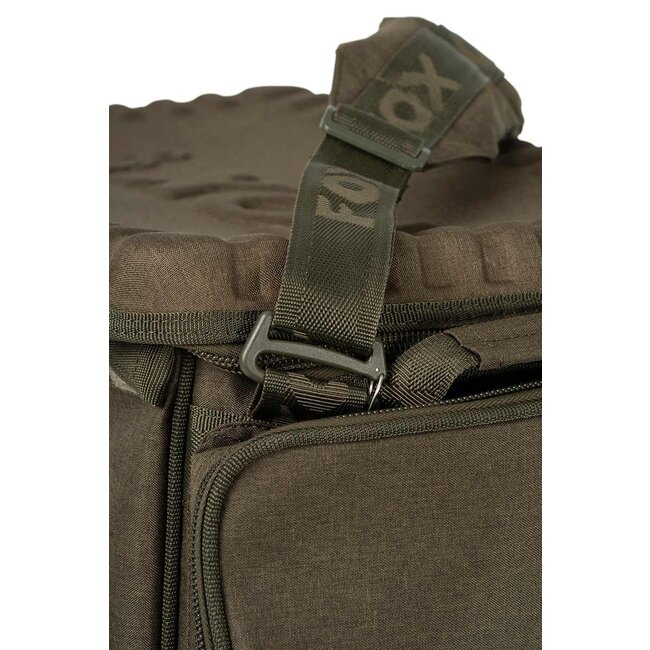 FOX Sac Voyager Barrow pour ranger les articles de pêche avec base et couvercle moulés