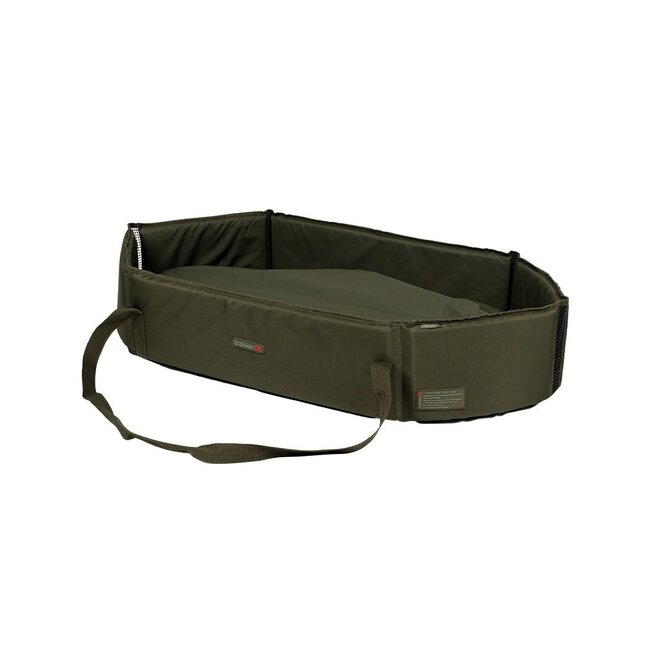 Trakker Sanctuary Compact Oval Crib - Tapis de décrochage renforcé et adapté aux poissons avec base en mousse de 50 mm