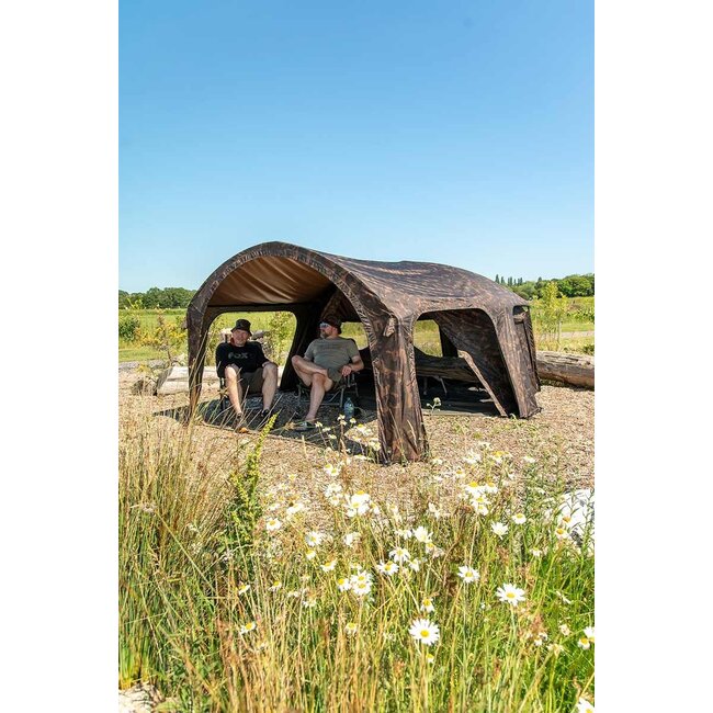 FOX Extensions Frontier Camo Deluxe pour plus d'ombre et de confort dans le bivvy