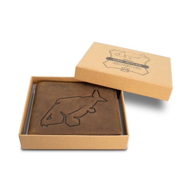 Delphin Portefeuille en cuir avec design Carpe, durable et élégant, en cuir marron foncé.