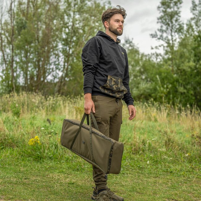 Avid Carp Pod d'extrémité pour 3 tiges avec système entièrement réglable.