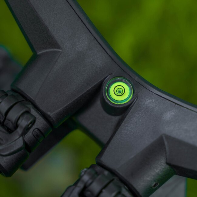 Avid Carp Revolve Multi Pod avec tiges réglables et mécanisme Lok Down