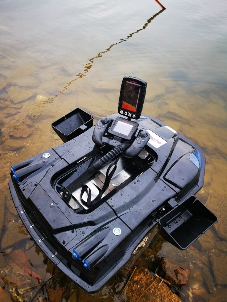 Bateaux d'alimentation Boatman : Précision et innovation pour les pêcheurs de carpe