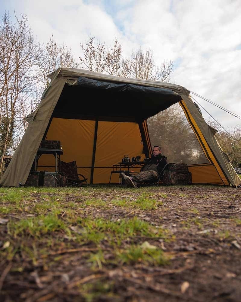 Bivouacs et abris pour la carpe Fox